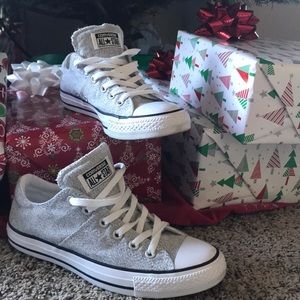 Converse All Stars Size 9 Light Grey and White
